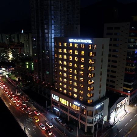 Geoje Artnouveau Suite Hotel Exterior foto