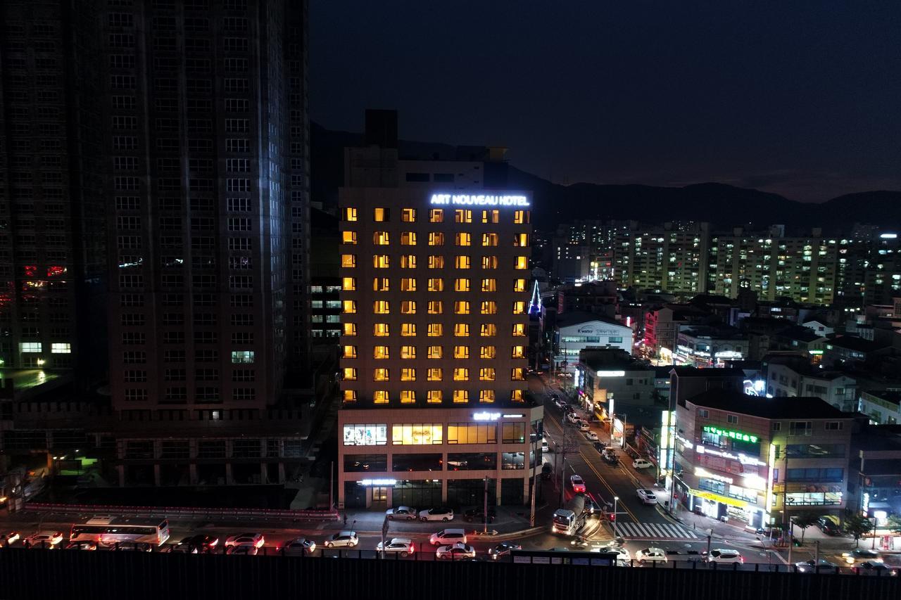 Geoje Artnouveau Suite Hotel Exterior foto